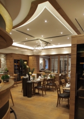  LUXURY and BOUTIQUE HOTEL